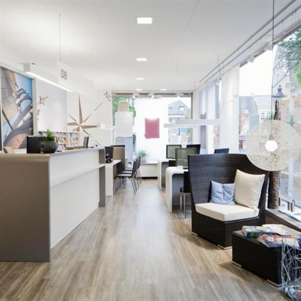 Einrichtung Reisebüro