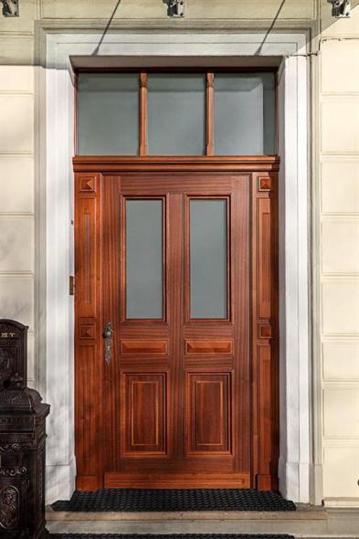 Historisierende Haustür